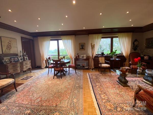 3%COM Belle propriété maison 10 pièces 320m² sur 80 ares  Hochfelden (67270)