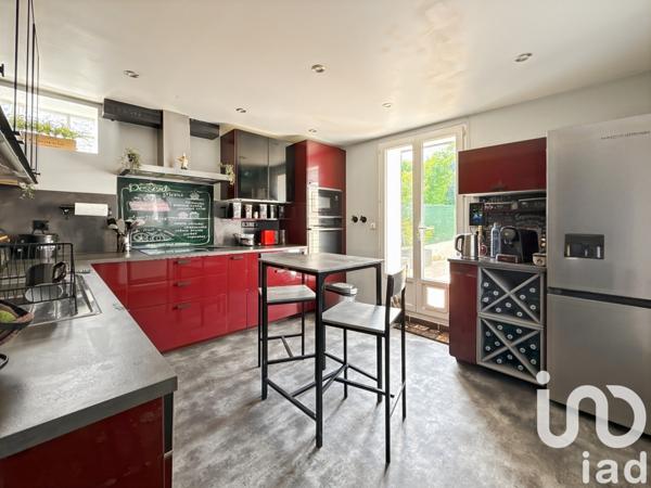 Maison à vendre 6 pièces 123 m² Santeny