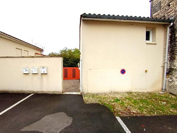 Maison 4 pièces à vendre à Salles-d'Angles