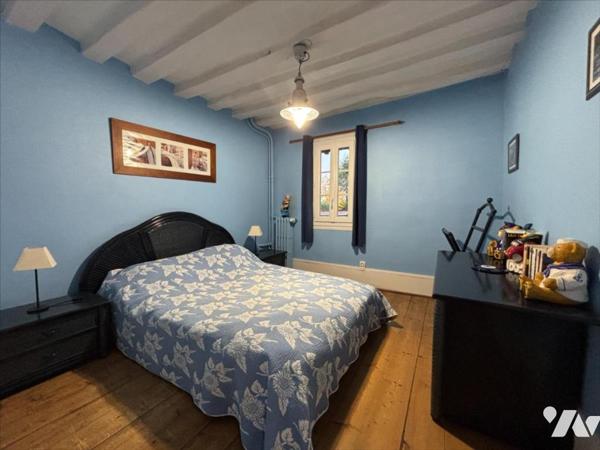 Demeure de caractère en pierres et colombages