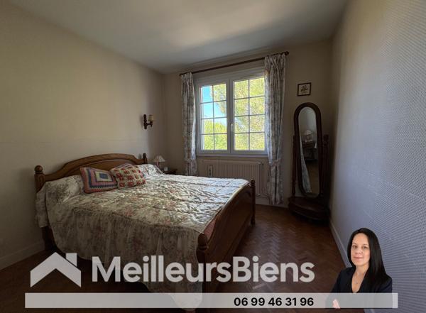 Maison plain-pied 4 chambres, 2 garages et jardin proche commodités