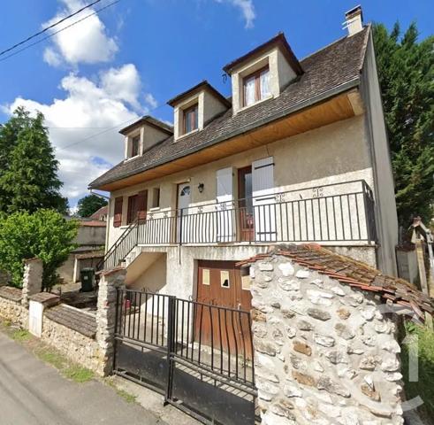 Immeuble à vendre  137 m 2   CREPY EN VALOIS  - 60