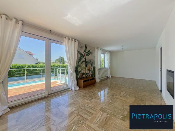 Corcelles-lès-Cîteaux Maison individuelle 224m2 avec piscine