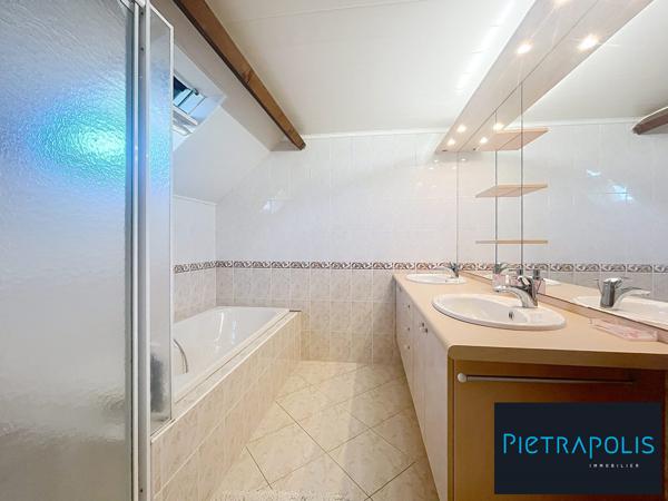 Corcelles-lès-Cîteaux Maison individuelle 224m2 avec piscine