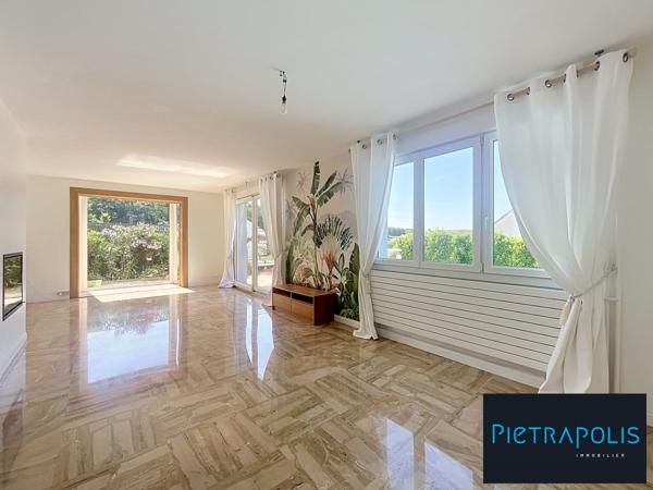 Corcelles-lès-Cîteaux Maison individuelle 224m2 avec piscine