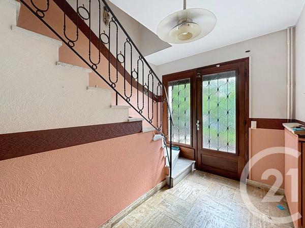 Maison à vendre  4 pièces - 130 m 2   COMPIEGNE  - 60