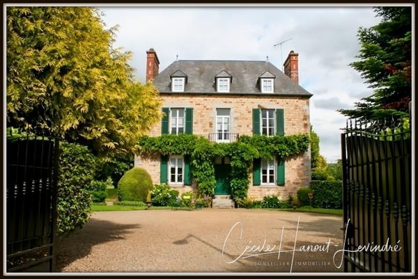 Dol-de-Bretagne (35120) PLEINE-FOUGERES. Centre. Maison bourgeoise 188 m² - 6 chambres - Terrain 1837 m².