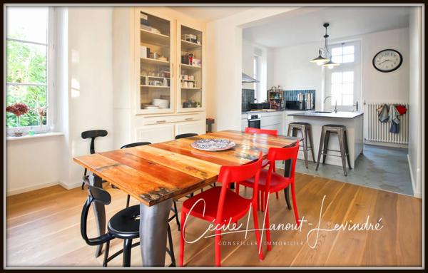 Dol-de-Bretagne (35120) PLEINE-FOUGERES. Centre. Maison bourgeoise 188 m² - 6 chambres - Terrain 1837 m².