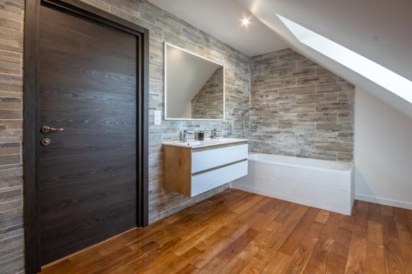 Située à 5/6 mn d'YFFINIAC, contemporaine de 2023