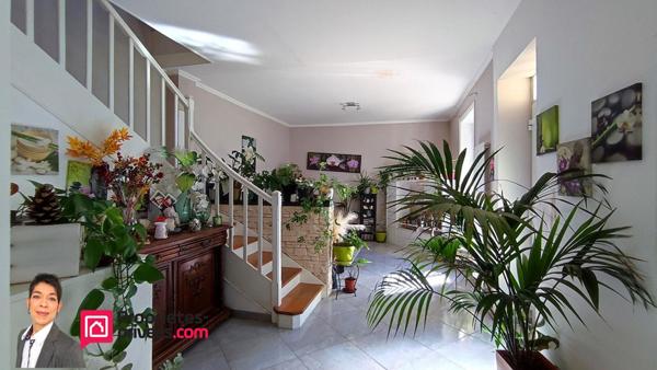 LE COTEAU (42120)  Maison 135 m² + dépendances, jardin et garage . Secteur recherché