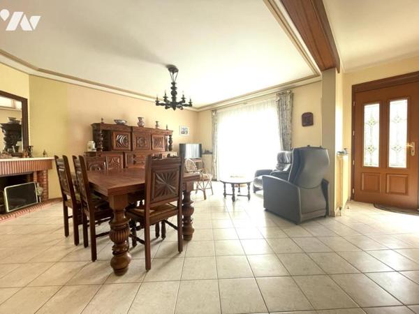 A VENDRE - REZE - Classier/Galarniere - Maison de Type NANTAISE d'env 106m² sur 1056m² de terrain.