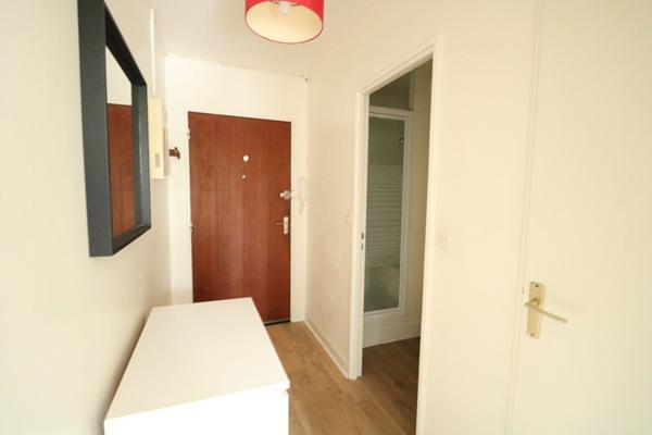 Orléans - Studio de 19 m²- Parc-parking