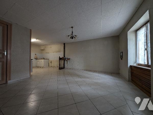 SAINT MARCEL LES VALENCE - Maison de ville T3, 81 m² avec jardin