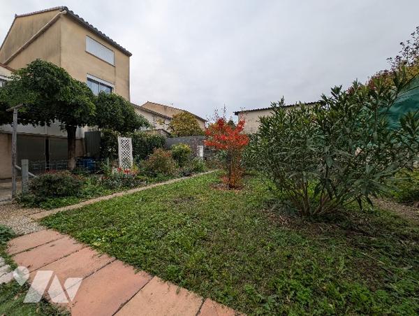 SAINT MARCEL LES VALENCE - Maison de ville T3, 81 m² avec jardin