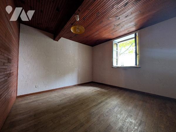 SAINT MARCEL LES VALENCE - Maison de ville T3, 81 m² avec jardin