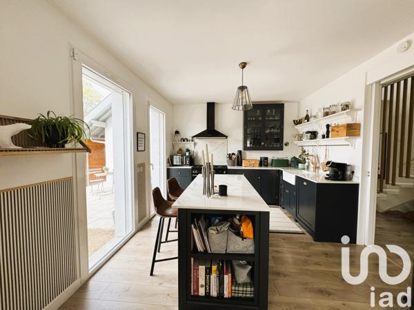 Maison à vendre 6 pièces 190 m² Neydens