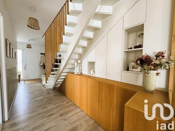 Maison à vendre 6 pièces 190 m² Neydens