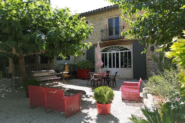 Vente Propriété de luxe Goudargues 11 Pièces 361 m²