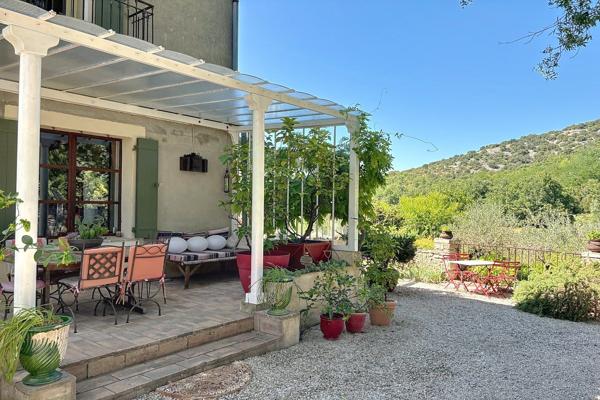 Vente Propriété de luxe Goudargues 11 Pièces 361 m²