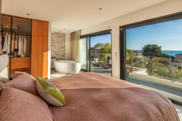Vente Maison de luxe Bandol 7 Pièces 235 m²