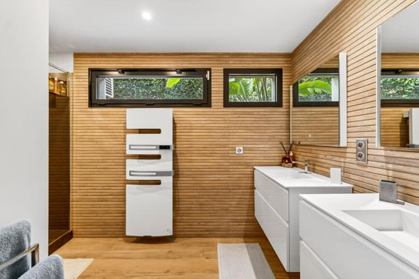 Vente Maison de luxe Bandol 7 Pièces 235 m²