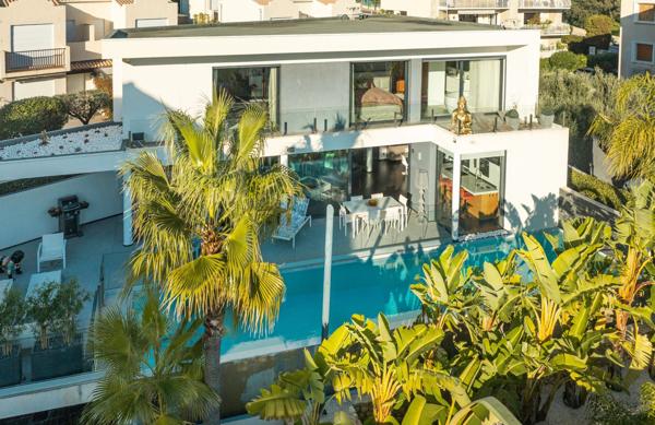 Vente Maison de luxe Bandol 7 Pièces 235 m²