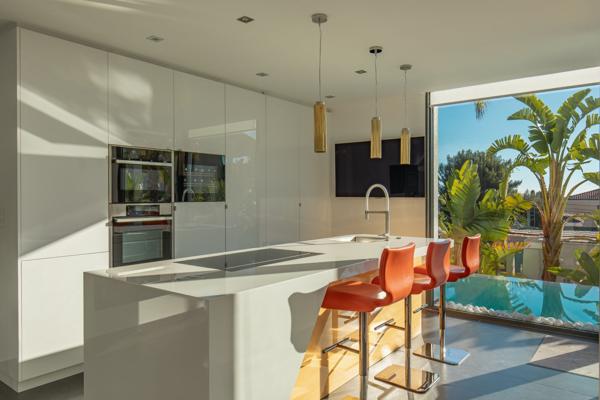 Vente Maison de luxe Bandol 7 Pièces 235 m²