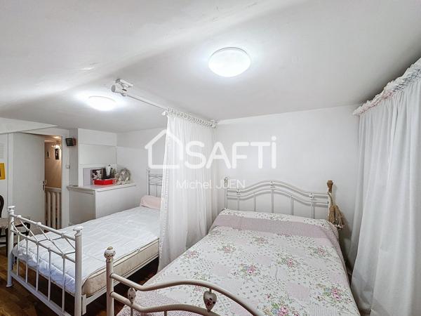 NARROSSE - MAISON EN VIAGER OCCUPE