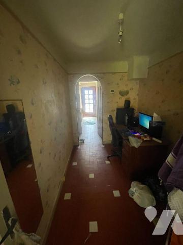 Située à Frévent, dans le département du Pas-de-Calais, cette maison est proposée à la vente au...