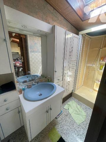 Située à Frévent, dans le département du Pas-de-Calais, cette maison est proposée à la vente au...