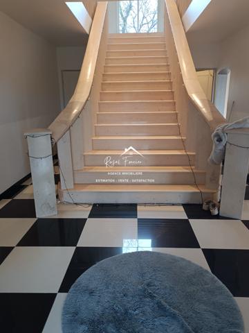 Bien situé, dans un quartier recherché