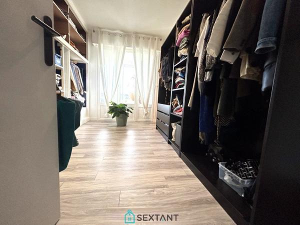 PROPRIÉTÉ DE CARACTÈRE DE 280 M² – 5 CHAMBRES – VUE PANORAMIQUE – SANS VIS-À-VIS