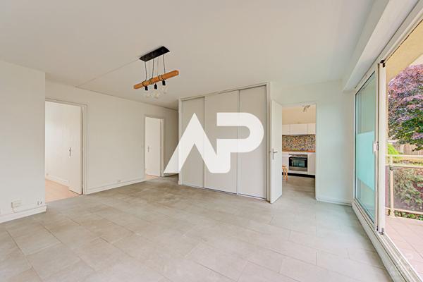 Appartement Rueil Malmaison 3 pièce(s) 55.87 m² 295 000 € **  - Référence  17164