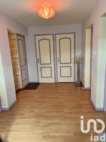 Maison de village 6 pièces de 154 m² à Cressy-sur-Somme (71760)