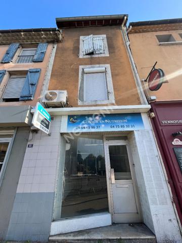 Idéal investisseurs : IMMEUBLE AVEC LOCAL COMMERCIAL ET APPARTEMENT