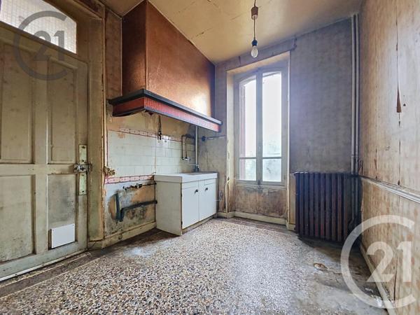 Maison à vendre  5 pièces - 122,88 m 2   SEZANNE  - 51