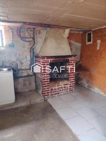 Magnifique maison de72 mètres carrés, sans vis-à-vis, baignée de lumière, elle offre une vue dégagée qui invite au calme et à la détente.