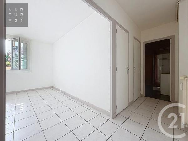 Appartement à vendre  2 pièces - 49,16 m 2   TROYES  - 10