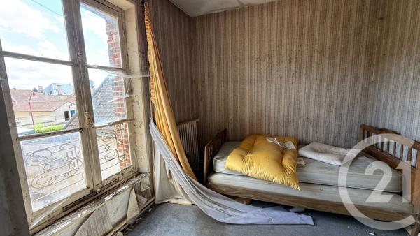 Maison à vendre  8 pièces - 160 m 2   PLEURS  - 51