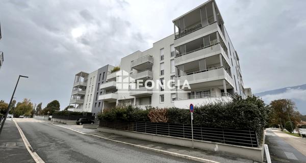 À vendre Parking 12 m² - Saint-genis-pouilly 01630