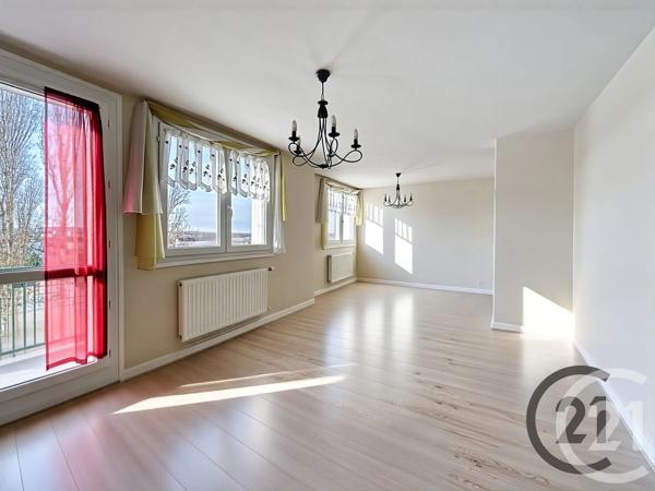 Appartement F4 à vendre  4 pièces - 75,90 m 2   TROYES  - 10