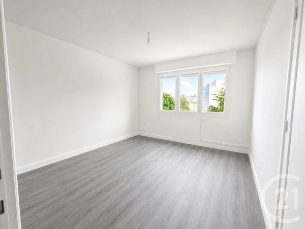 Appartement F5 à vendre  5 pièces - 101 m 2   CHALONS EN CHAMPAGNE  - 51