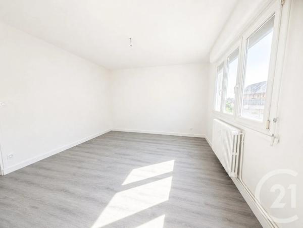 Appartement F5 à vendre  5 pièces - 101 m 2   CHALONS EN CHAMPAGNE  - 51