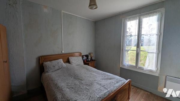 Maison ancienne à rénover de 95 m² + cave + grange agricole de 256 m² environ 