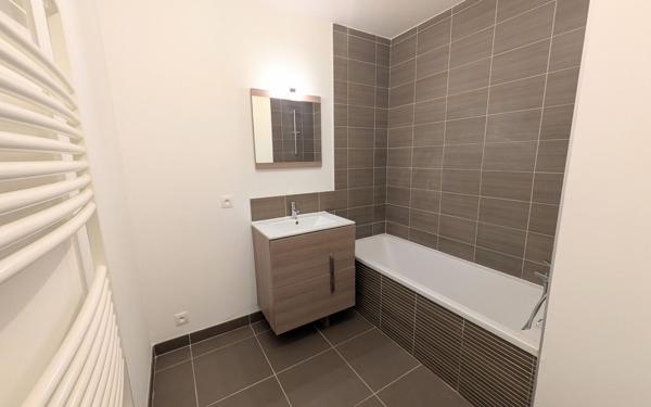 Appartement à vendre    2 pièces • 44,14 m2 Montfavet - Avignon