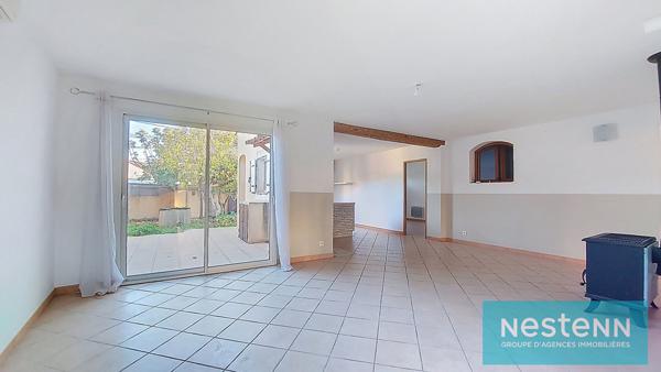 Istres proche centre ville et étang de l'olivier, Maison 5 pièce(s) 145 m2, 4 chambres, dont 3 au rez-de-chaussée