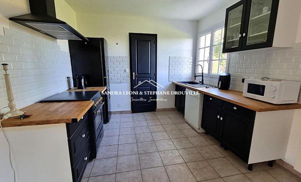 Proche JOUY et SAINT-PREST, Maison de 107 m², 6 pièces, 4 chambres. Ref annonce : 381057