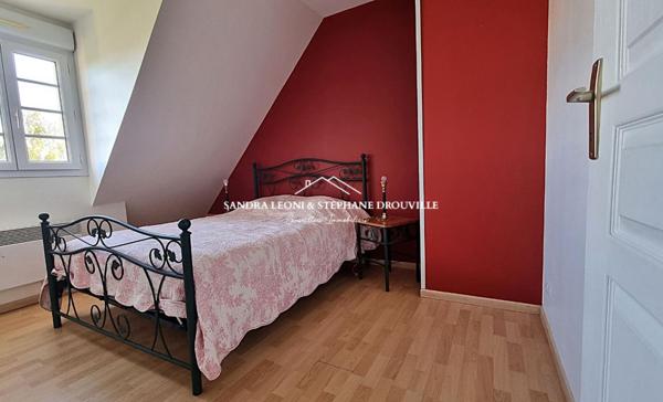 Proche JOUY et SAINT-PREST, Maison de 107 m², 6 pièces, 4 chambres. Ref annonce : 381057