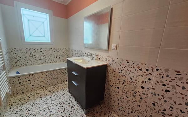 Maison à louer    4 pièces • 110 m2 Nieulle-sur-Seudre