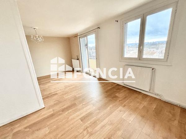 Location Appartement 4 pièces 62.7 m² - RUE SULLY Bourg Les Valence 26500